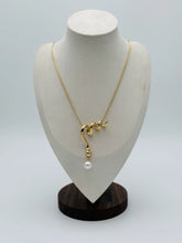 Venom Curve Necklace